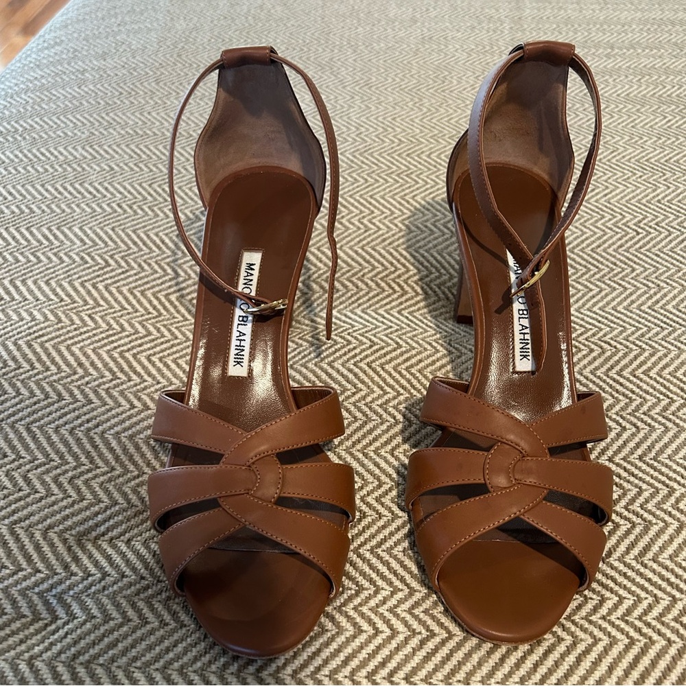 Manolo Blahnik Unista Sandal